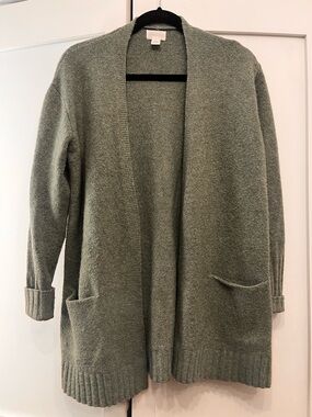 Caslon Soft Open-Front Cardigan in Sage